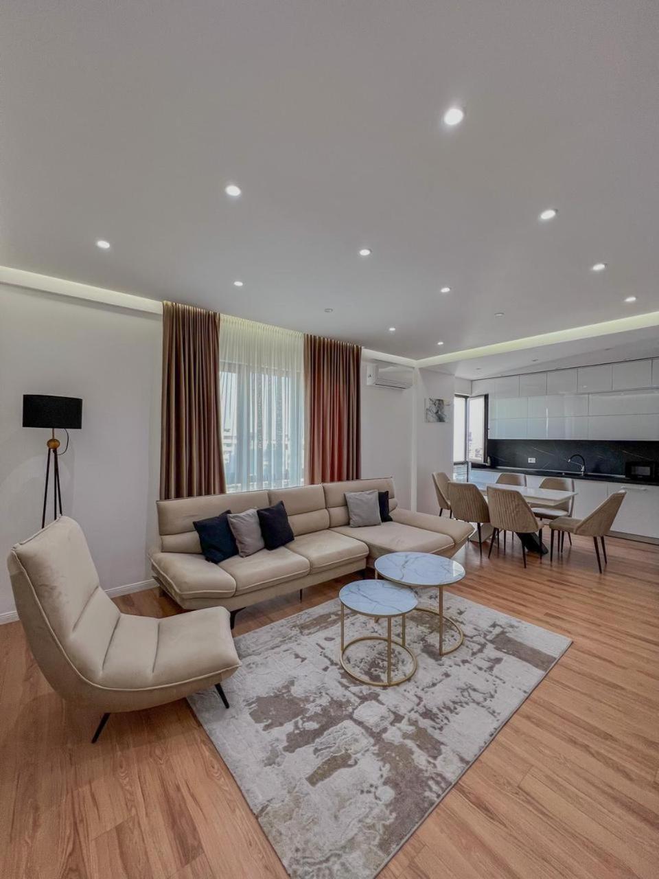 Lux Apartment At Arlis Tirana Exterior foto